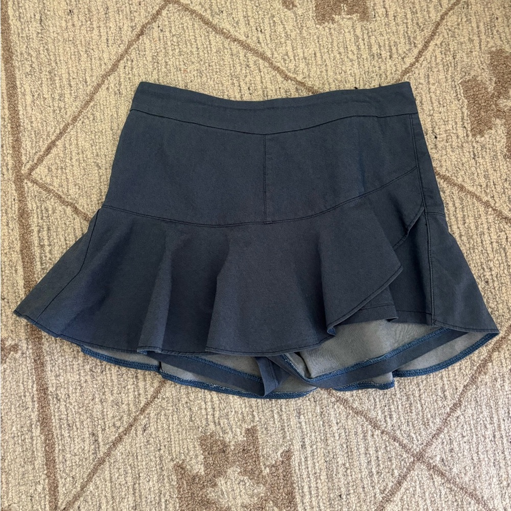 TREND Boutique Navy Ruffle Skort